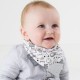 Cheeky Chompers Neckerchew Premium podbradnjak s grickalicom – Panda s prijateljima